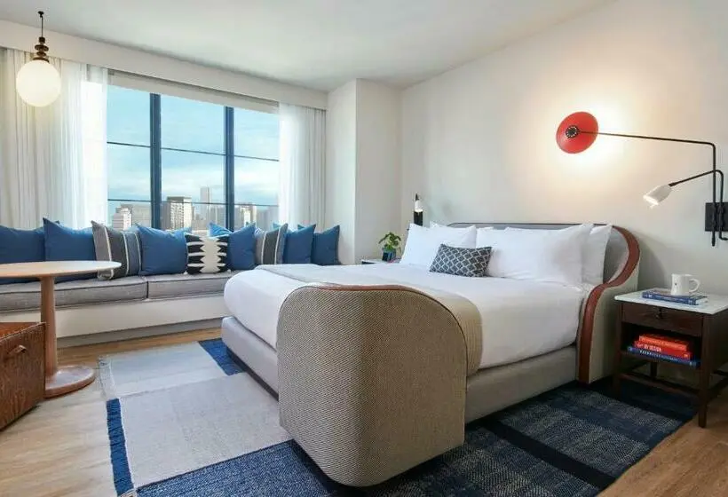 Standard Room King Size Bed