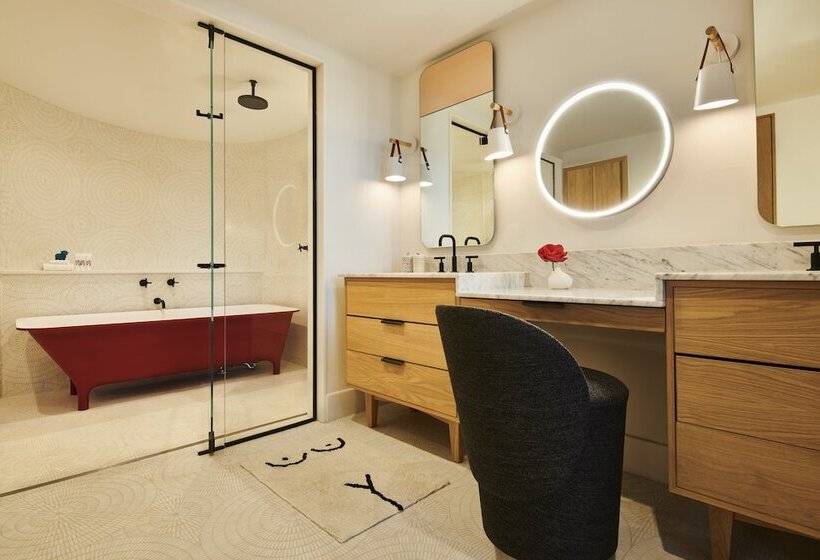 스위트 킹사이즈 침대, Virgin Hotels Nashville