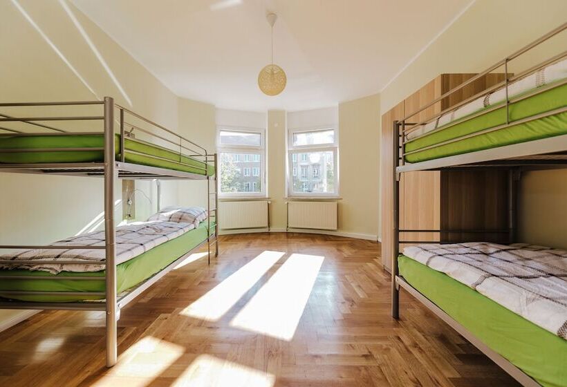 سرير فى غرفة مشتركه, Wandery Hostel Dessau