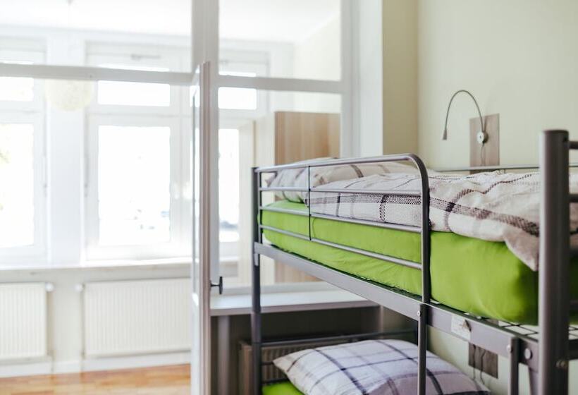 سرير فى غرفة مشتركه, Wandery Hostel Dessau