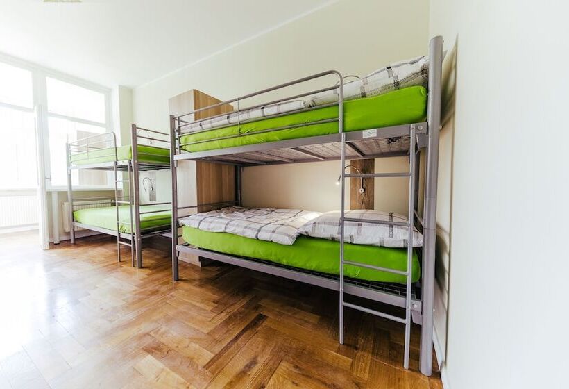 سرير فى غرفة مشتركه, Wandery Hostel Dessau