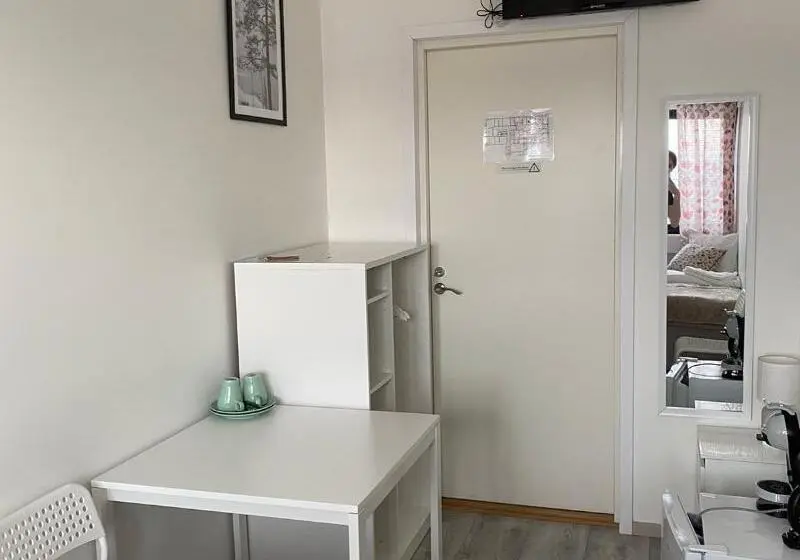 اتاق استاندارد, Inn Tourist Hostel