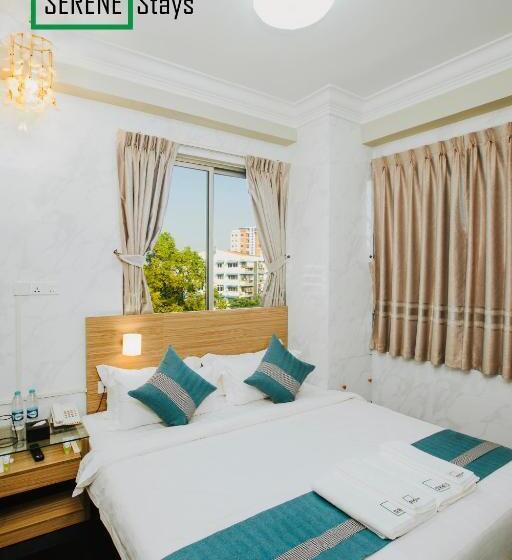 اتاق استاندارد با سرویس بهداشتی مشترک, Serene Stays