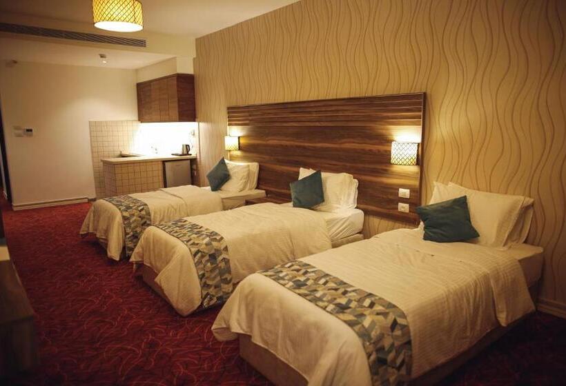 اتاق لوکس سه تخته, Yaldiz Palace