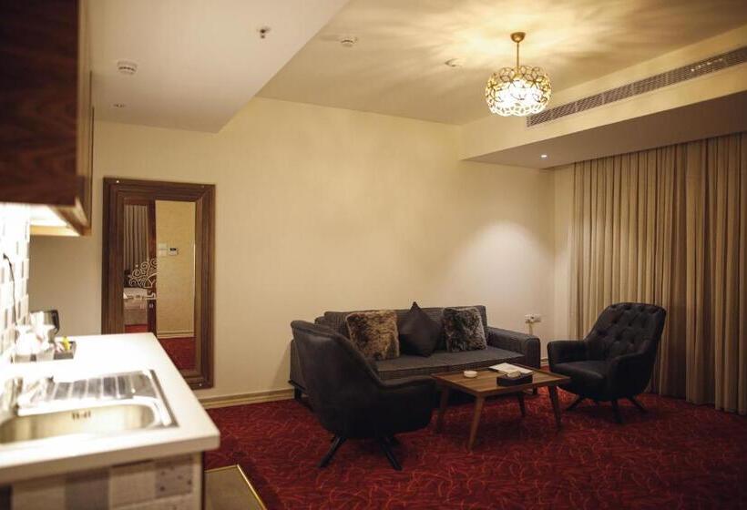 اتاق لوکس چهار تخته, Yaldiz Palace