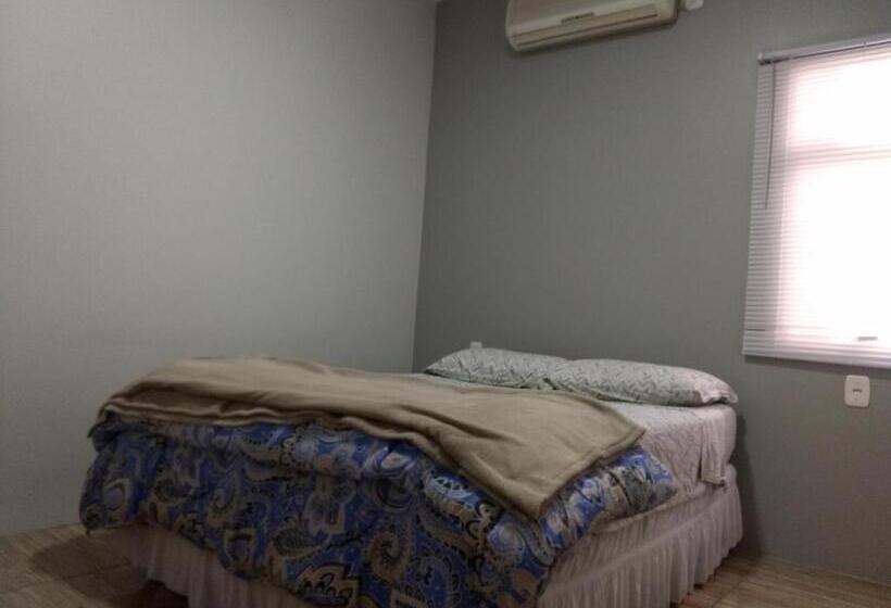 سوییت خانوادگی, Guesthouse Capitão 847