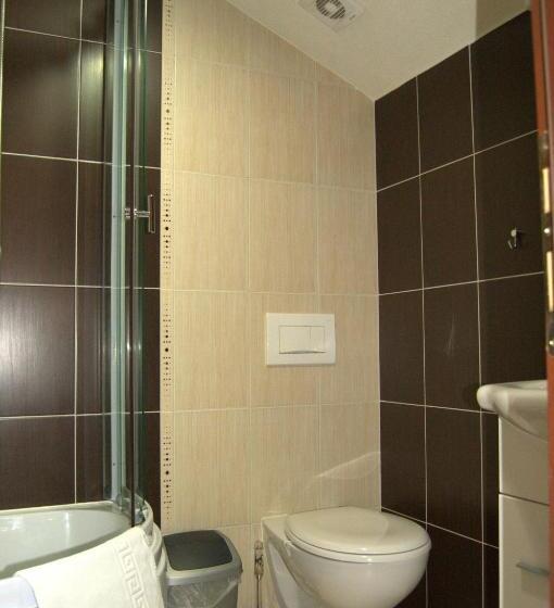 اتاق کلاسیک چهارنفره, Villa Vežić