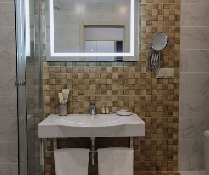 اتاق استاندارد, Diamond Lugovaya