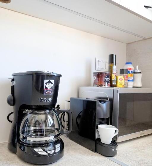 غرفة قياسية, Odyssey Residence