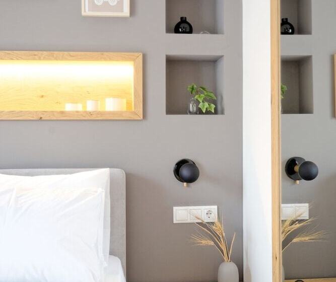 شقة غرفة واحدة, Odyssey Residence