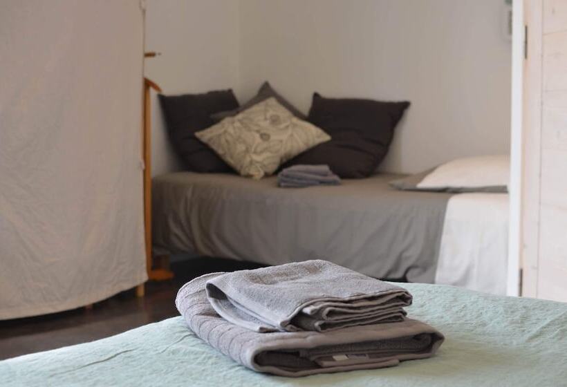 Quarto Triplo Estandar, Maison D Hôtes Les Petites Terres
