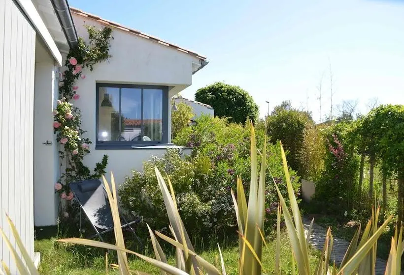 اتاق استاندارد سه نفره, Maison D Hôtes Les Petites Terres