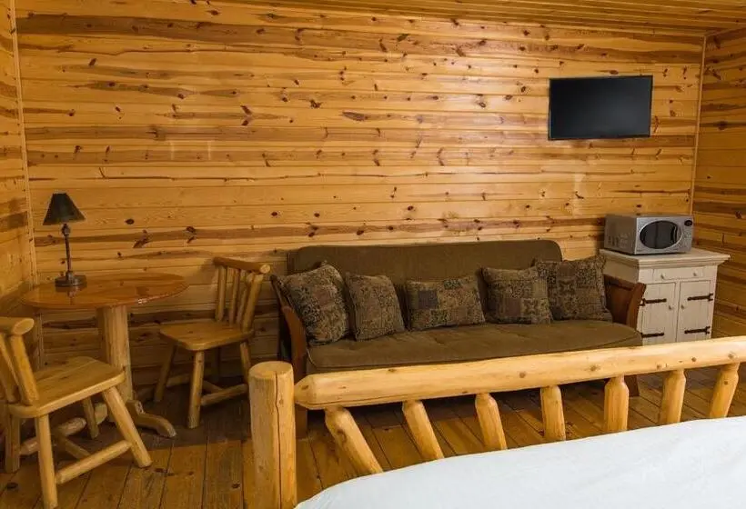 キングサイズベッドのスタンダードルーム, Drummond Island Resort & Conference Center