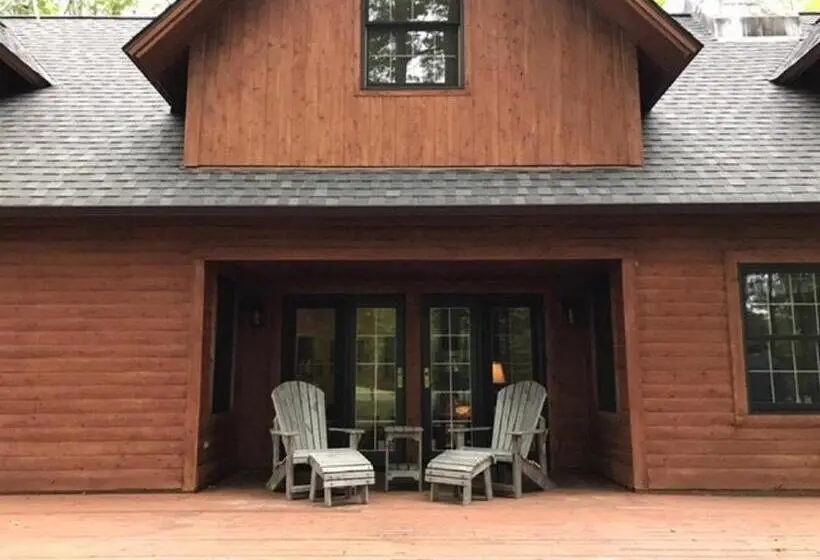 家族用バンガロー, Drummond Island Resort & Conference Center
