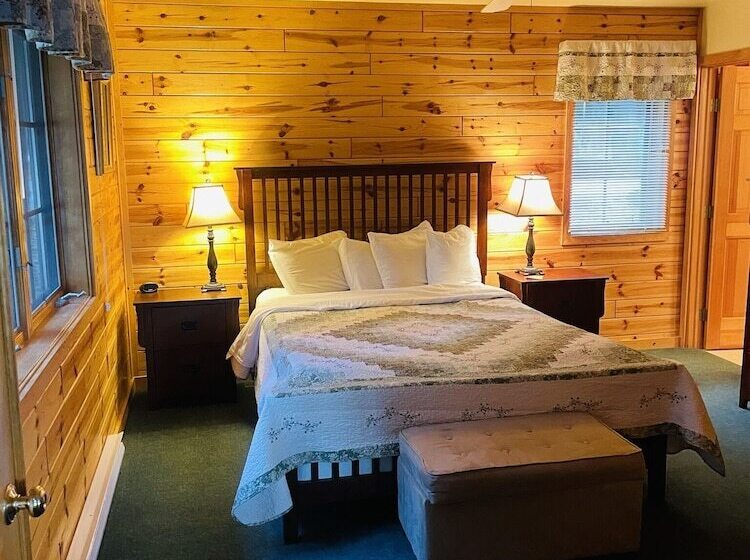 小室, Drummond Island Resort & Conference Center