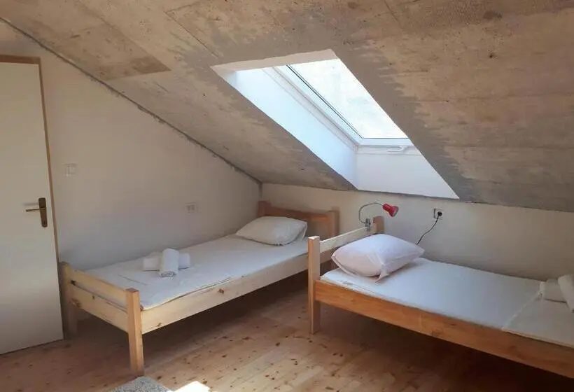 Bed in Shared Room, Hostel Omiš