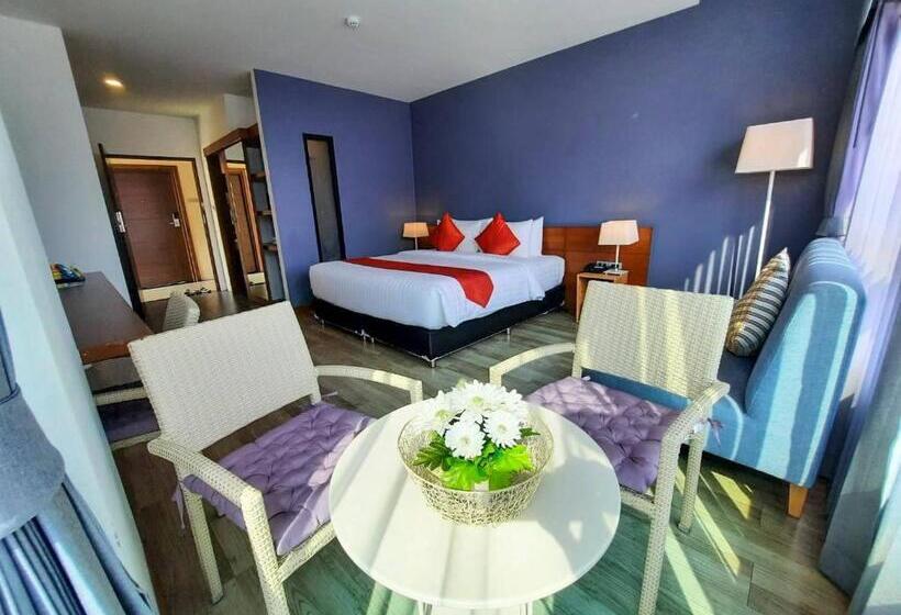 Полулюкс, Comet Hotel Surat Thani