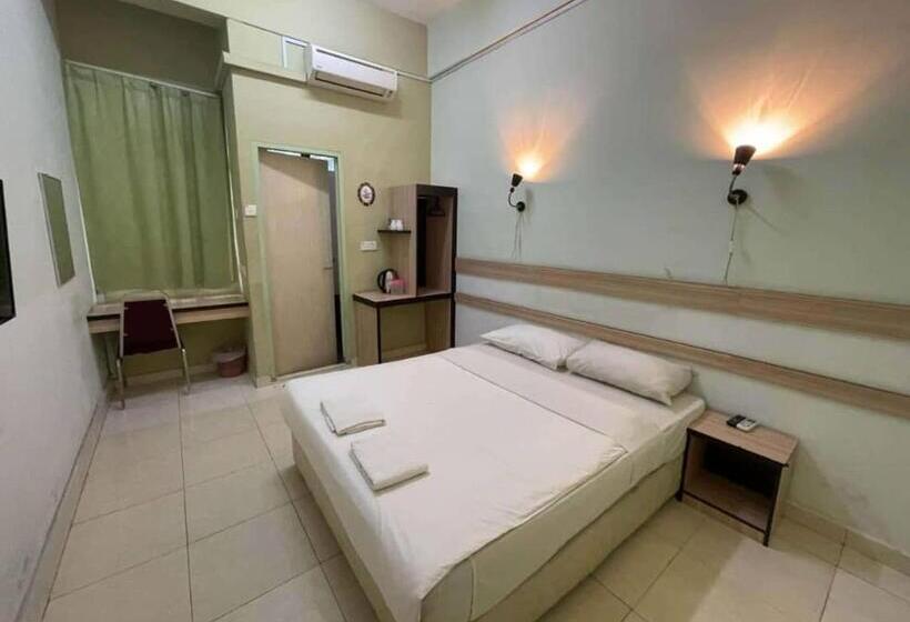 اتاق لوکس, Alia Express Green Mango, Kota Bharu