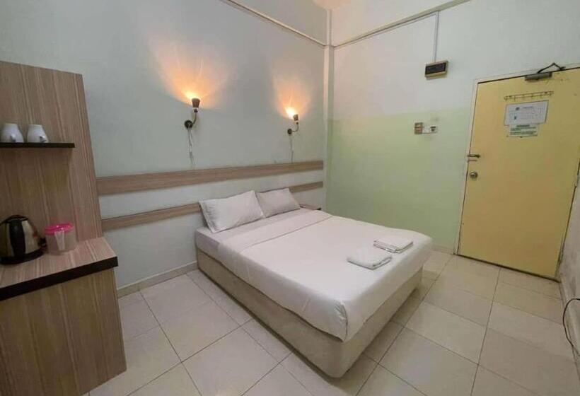 اتاق لوکس, Alia Express Green Mango, Kota Bharu