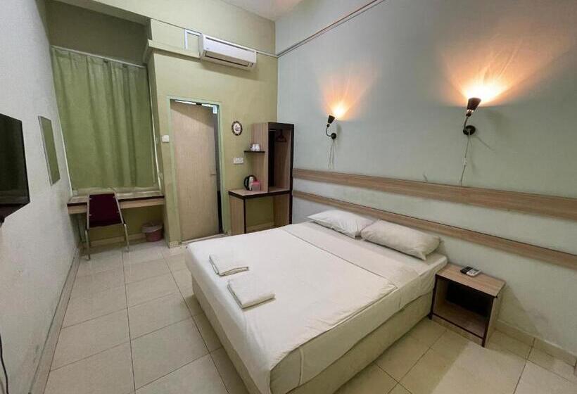اتاق لوکس, Alia Express Green Mango, Kota Bharu