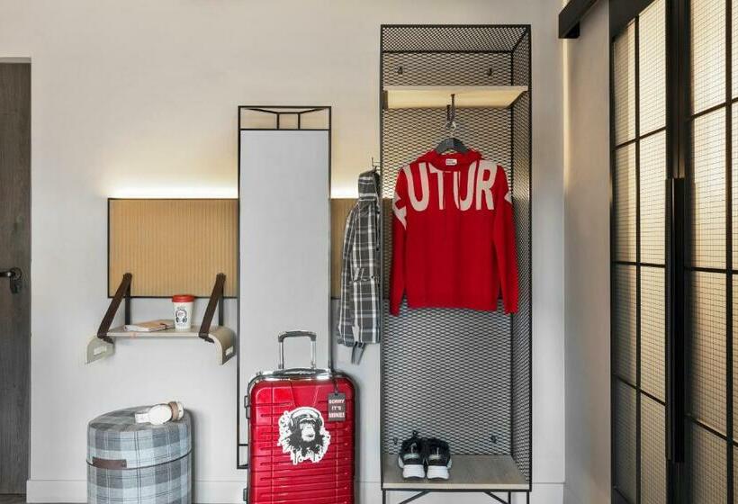 スタンダードルーム, Moxy Lille City