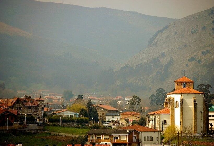 스탠다드 룸, La Llosa De Sámano