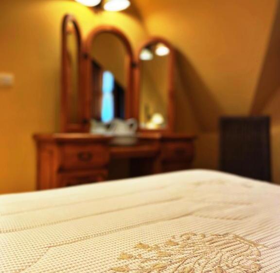 디럭스 룸, La Llosa De Sámano