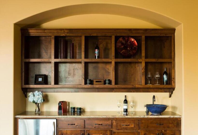 Люкс с Балконом, The Vineyard At Florence