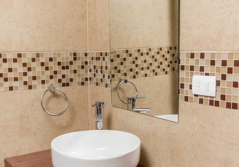 غرفة سوبيريور, Montes