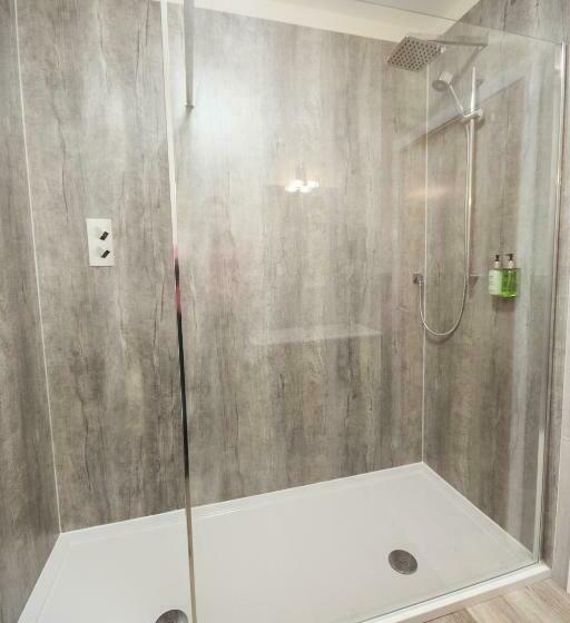 Номер Стандарт, Crown Lodge