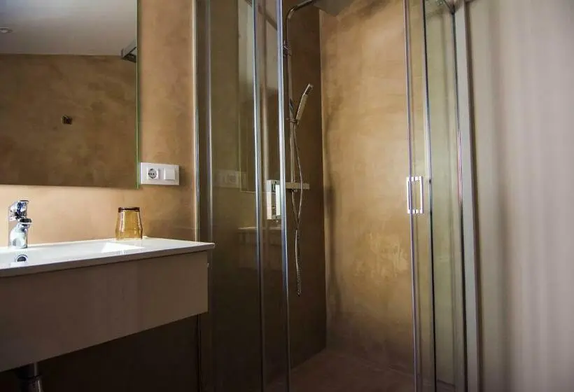 Quarto standard, Casa Adro