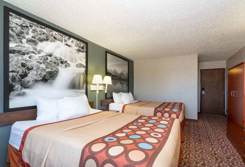 غرفه قياسيه سريرين مزدوجين, Super 8 By Wyndham Gillette