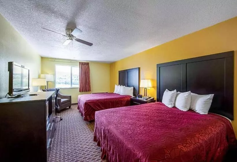 Standard-huone, Rodeway Inn & Suites