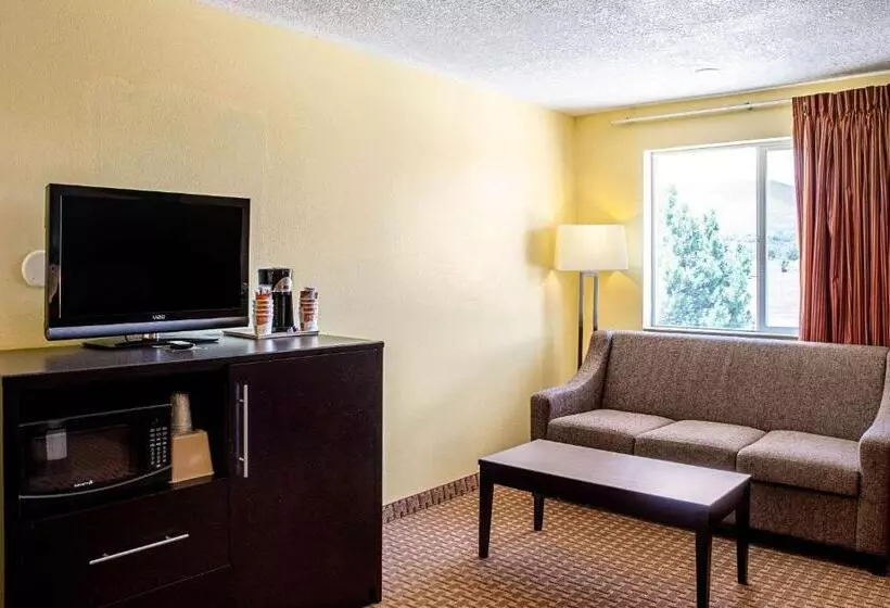 Sviitti, Rodeway Inn & Suites
