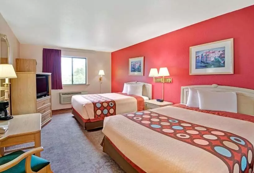 اتاق لوکس, Super 8 By Wyndham Albuquerque West/coors Blvd