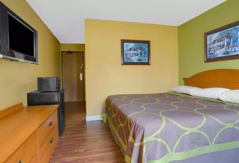身障者適用スタンダードルーム, Super 8 Gainesville I 75 Hospital University Area