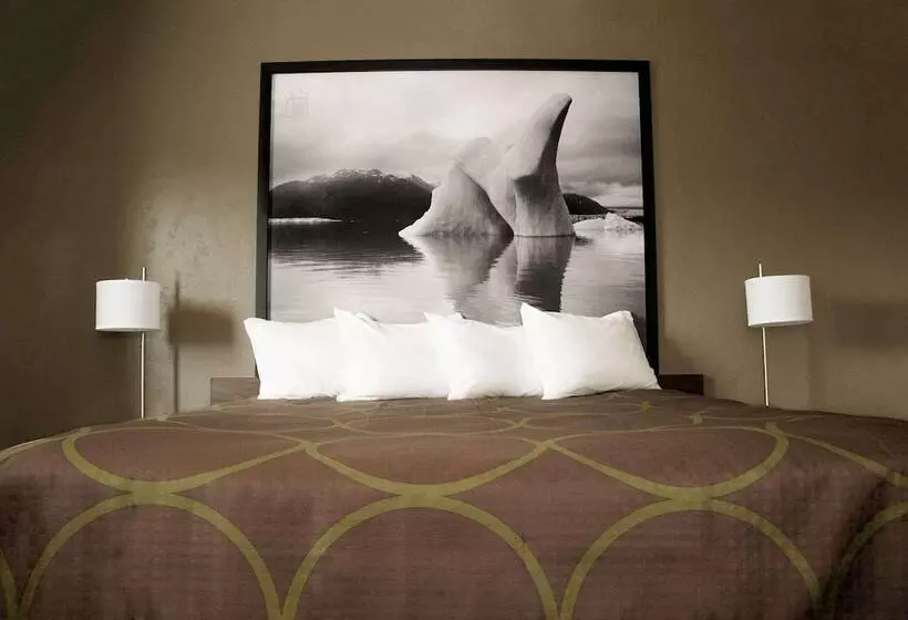 Superior-studio, Super 8 By Wyndham Juneau