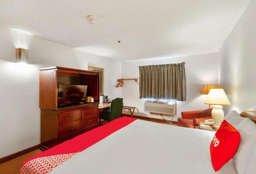 اتاق استاندارد با تخت بزرگ, Super 8 By Wyndham Portage