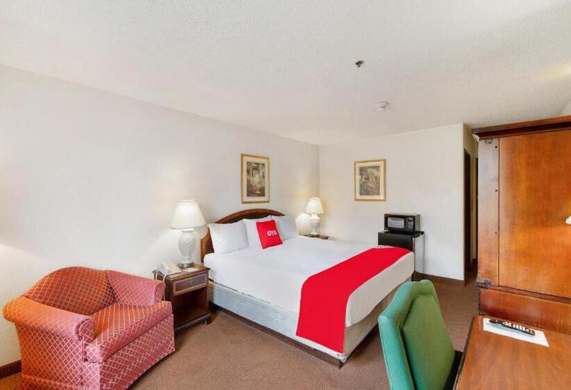 اتاق استاندارد با تخت بزرگ, Super 8 By Wyndham Portage