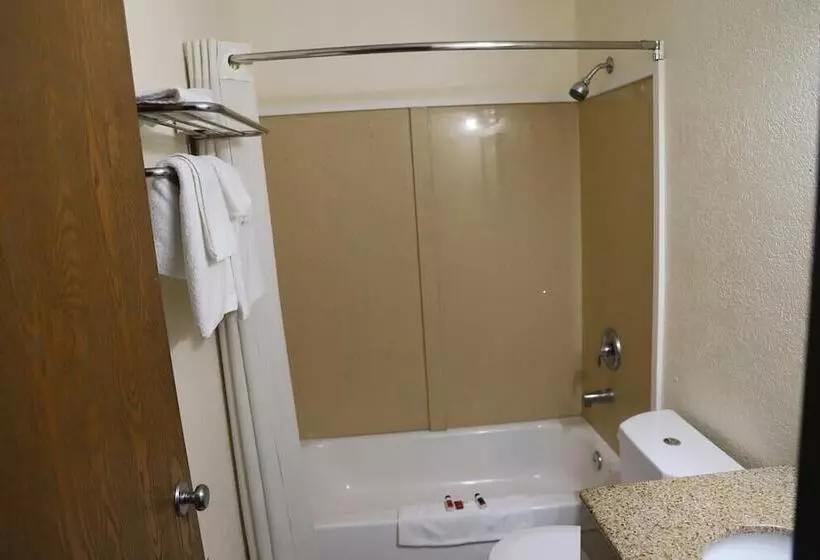 ２ダブルベッドのスタンダードルーム, Super 8 By Wyndham Richmond Airport Va