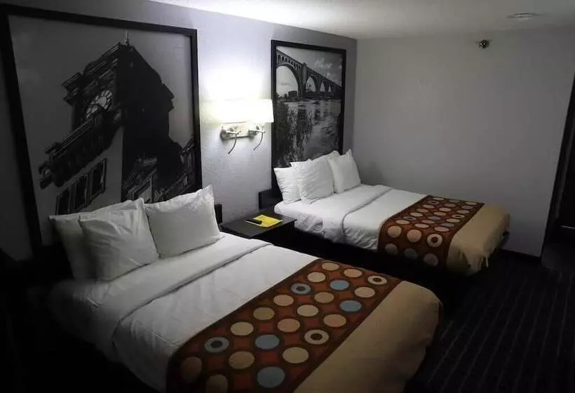 ２ダブルベッドのスタンダードルーム, Super 8 By Wyndham Richmond Airport Va