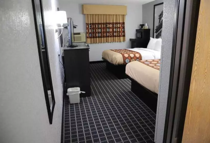 ２ダブルベッドのスタンダードルーム, Super 8 By Wyndham Richmond Airport Va