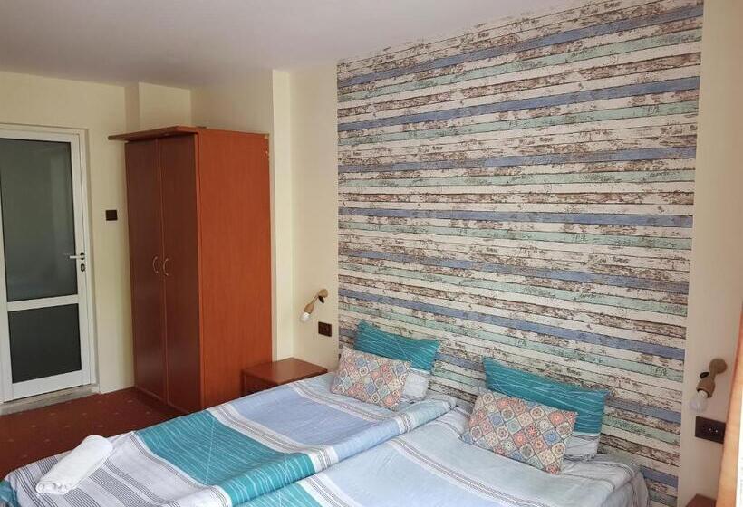 スタンダードルーム, Family Hotel Vaso