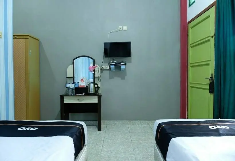 اتاق لوکس, Esbe Hotel Syariah By Oyo Rooms