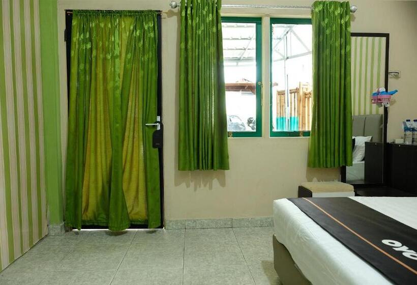 חדר דלוקס, Esbe Hotel Syariah By Oyo Rooms