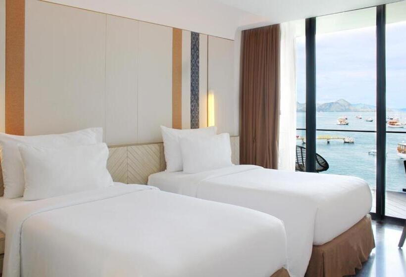 غرفة قياسية مطلّة علي البحر, Meruorah Komodo Labuan Bajo