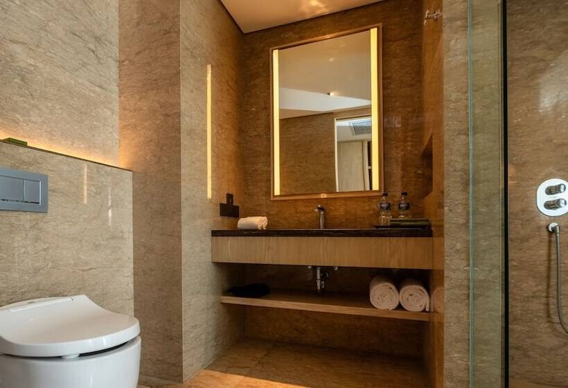 غرفة قياسية مطلّة علي البحر, Meruorah Komodo Labuan Bajo