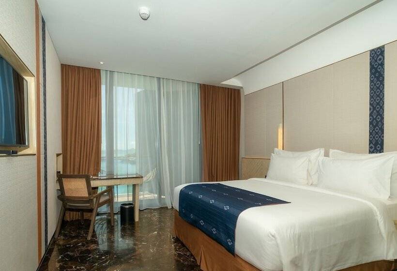 غرفة قياسية مطلّة علي البحر, Meruorah Komodo Labuan Bajo