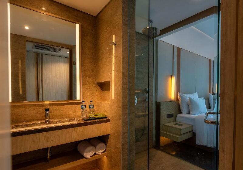 غرفة قياسية مطلّة علي البحر, Meruorah Komodo Labuan Bajo