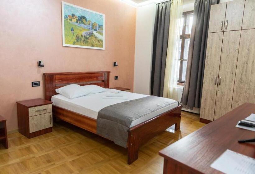 اتاق استاندارد, Kutko